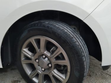 Se você está procurando um carro compacto e confiável, o Ford Ka SE 2018 pode ser a escolha certa para você. Este veículo foi projetado para oferecer conforto e desempenho em um pacote acessível.