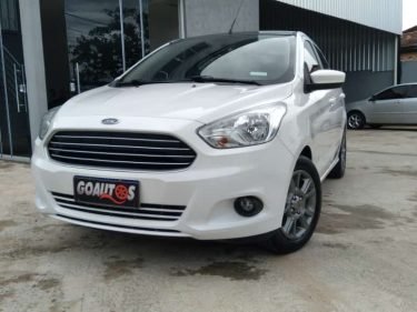 Se você está buscando um carro compacto que combina desempenho e eficiência, o Ford Ka SE 2018 é a escolha ideal. Com um motor 1.0 flex que entrega até 85 cavalos de potência, este veículo é ágil e divertido de dirigir, além de ser econômico em termos de combustível.
