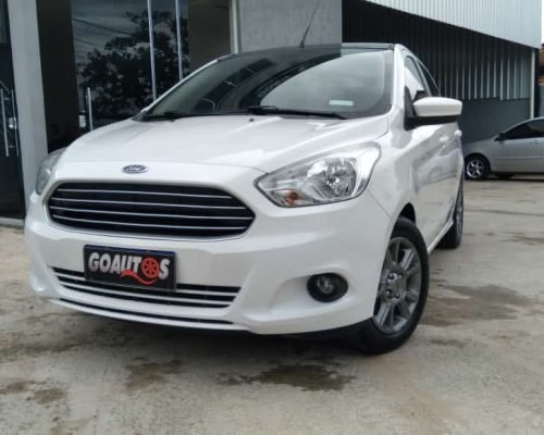 Se você está buscando um carro compacto que combina desempenho e eficiência, o Ford Ka SE 2018 é a escolha ideal. Com um motor 1.0 flex que entrega até 85 cavalos de potência, este veículo é ágil e divertido de dirigir, além de ser econômico em termos de combustível.